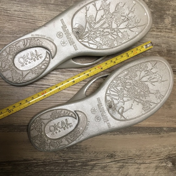 Oka Massaging Flip Flops-Atlantis Paradise Isle - Picture 2 of 4